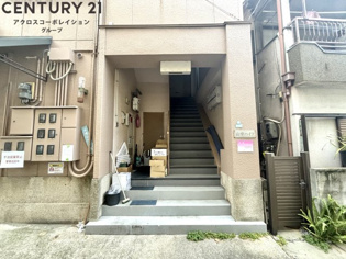 山中ハイツのエントランス
