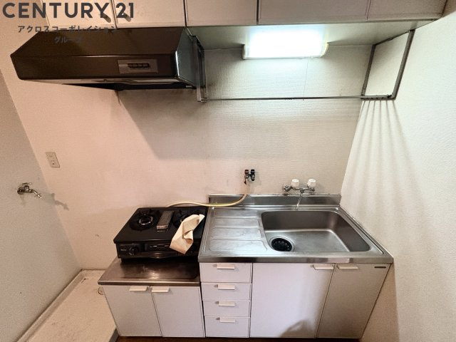 壁付けキッチンでスペースを有効活用できます！