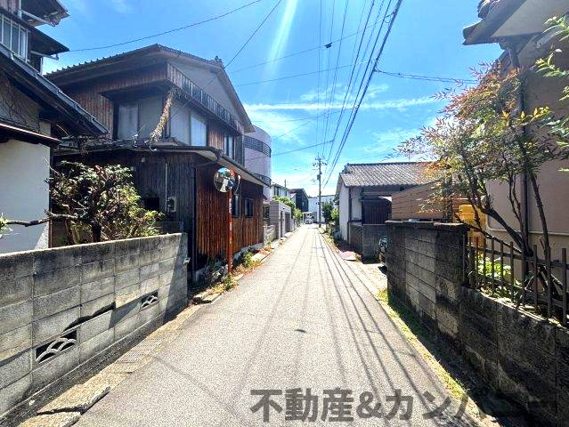 松山市三杉町の売地の前面道路含む現地写真|前面道路含む現地写真です