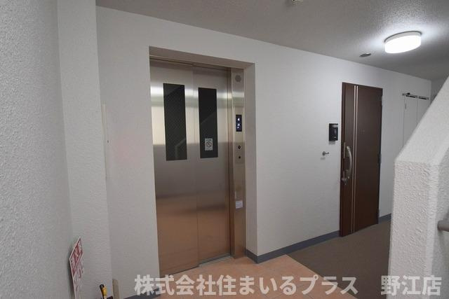 カーサ・クラティーバのエントランス