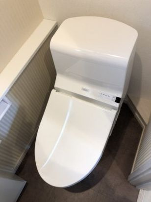 北砂6丁目戸建のトイレ