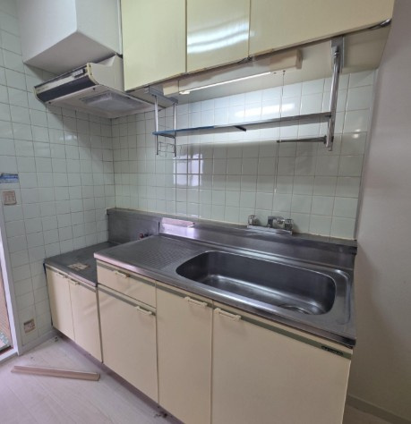 足立区綾瀬１丁目の賃貸マンションのキッチン
