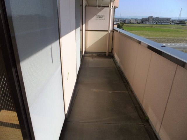 グリーンマンションのバルコニー