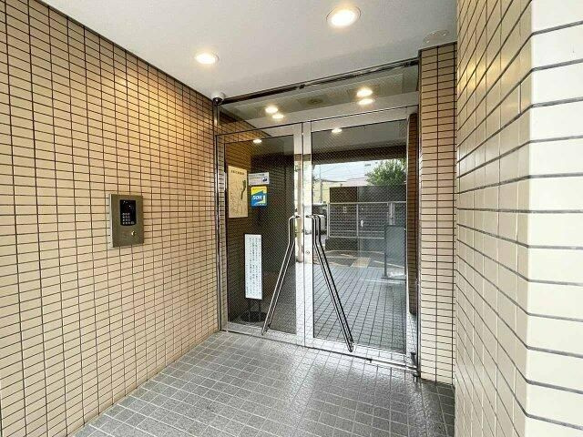 サンマンションアトレ大山のエントランス