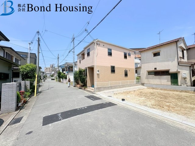 JR西明石駅徒歩10分　長期優良住宅　西明石町５丁目　新築戸建の前面道路含む現地写真