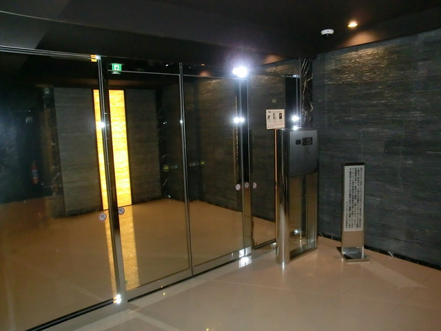 北区豊島１丁目の賃貸マンションのロビー|防犯監視カメラ付いてます