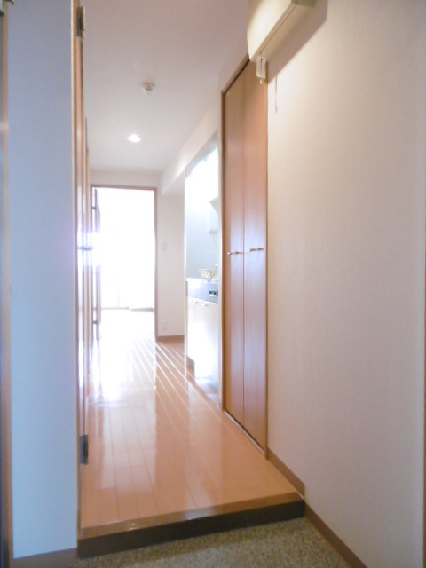 ニューシティアパートメンツ円上町の玄関|前回募集時の写真です。