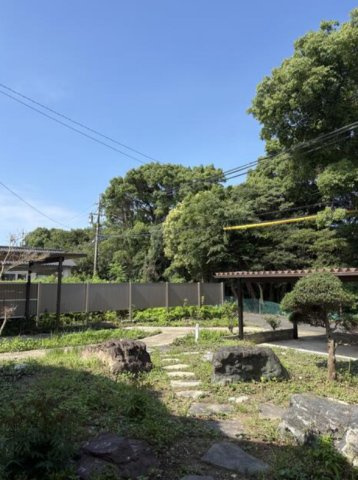 半田市鴉根町３丁目　中古戸建の庭