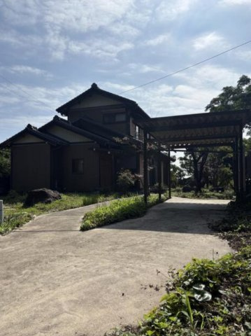 半田市鴉根町３丁目　中古戸建の外観