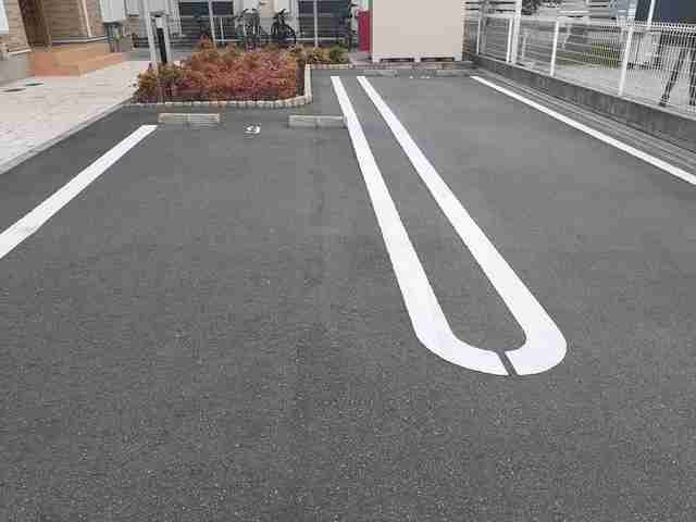 レジデンス池田の駐車場
