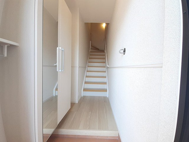 プレッソ　東加古川　Ⅲ　Ｂの玄関