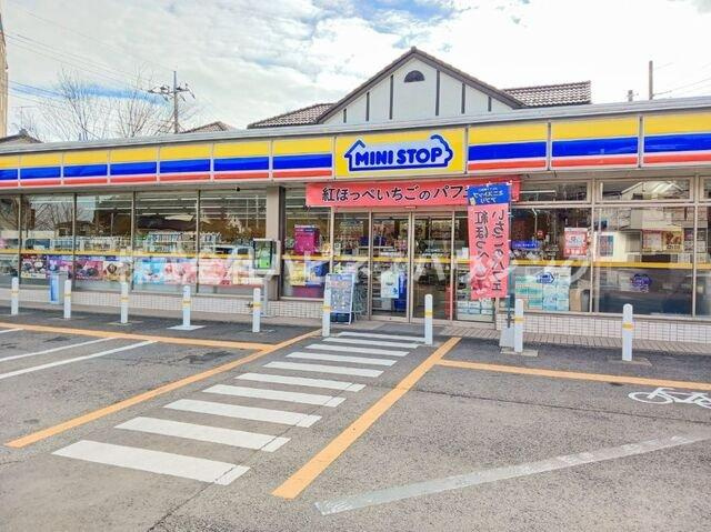 ジェルメ柏Ｄ棟の周辺|ミニストップ柏明原２丁目店まで650m