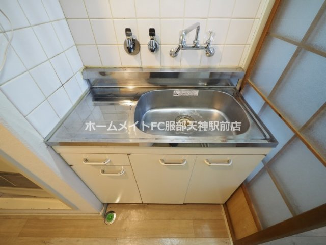ストロング第3新大阪のキッチン