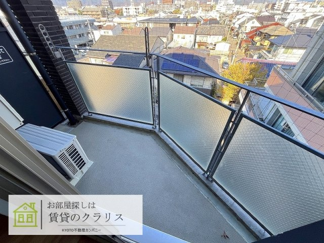 プリモ・レガーロ西京極のバルコニー