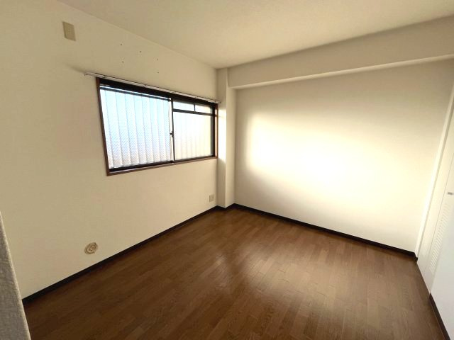 ベルデュール四條畷の洋室