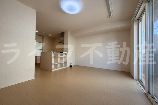 パレット喜里川の内装|おしゃれな居間です