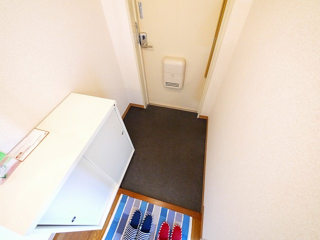 アーバンハイム郡山の玄関|シンプルで使いやすい玄関です