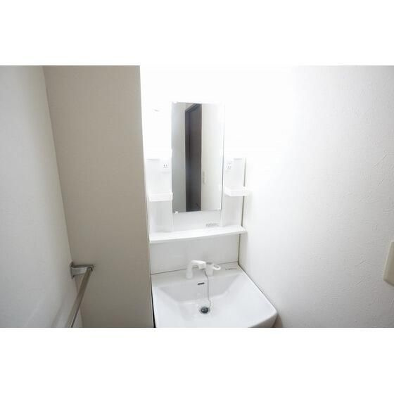 藤沢市善行１丁目の賃貸マンションの洗面所