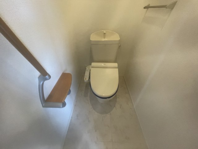 シャーメゾン水足Ａのトイレ