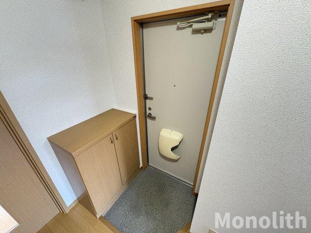 ドミール旭の玄関