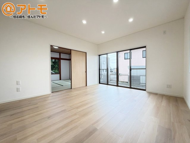 【居間・リビング】 | 富士市原田　中古戸建て　全1棟