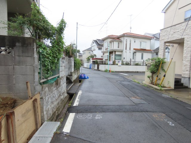 坂戸市清水町売地の前面道路含む現地写真
