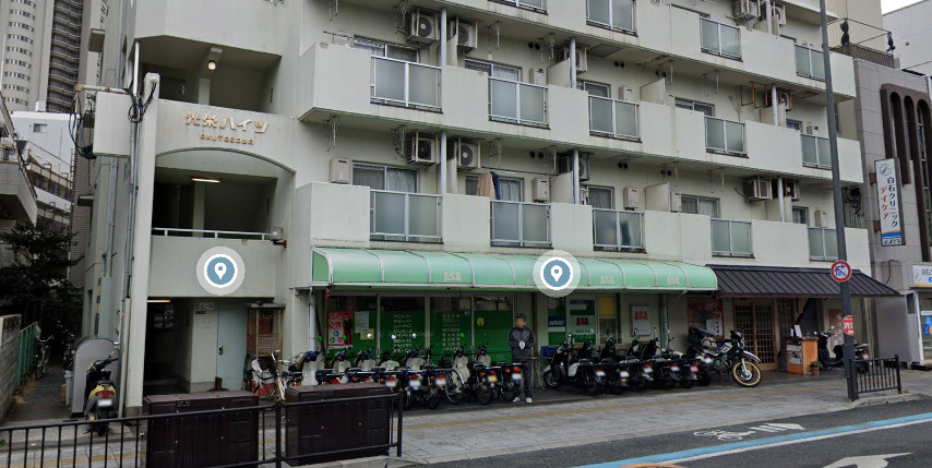 高槻市芥川町１丁目の賃貸マンションのエントランス