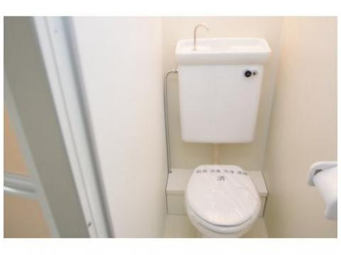 高槻市芥川町１丁目の賃貸マンションのトイレ|写真は同マンション別部屋