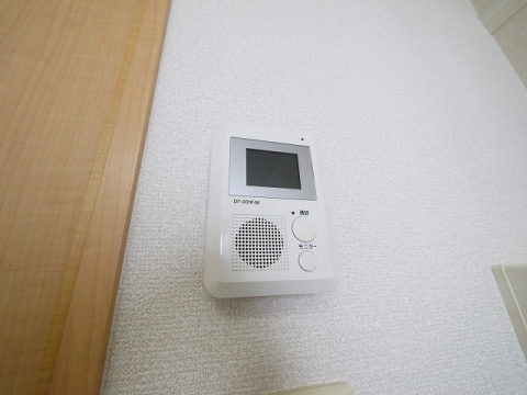 レオパレスプレミエ　エトワールのセキュリティ|お顔が見えるモニター付きインターホンもございます。