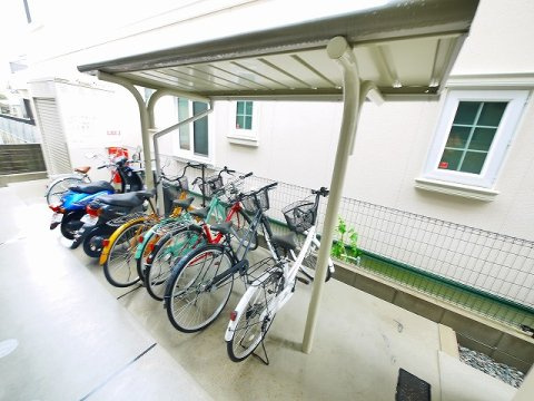 レオパレスプレミエ　エトワールのその他共用部分|自転車置き場