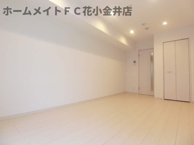 【居間・リビング】 | リブリ・Y's諏訪町 | 明るい室内です