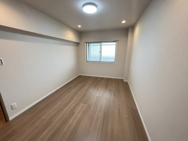 【洋室】 | 夙川ビューハイツＢ棟 | 使い勝手のいい洋室です