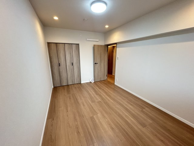 【洋室】 | 夙川ビューハイツＢ棟 | 使い勝手のいい洋室です