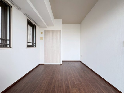【洋室】 | ミリカ・ヒルズ　1街区