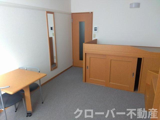 レオパレスフリューゲルの寝室