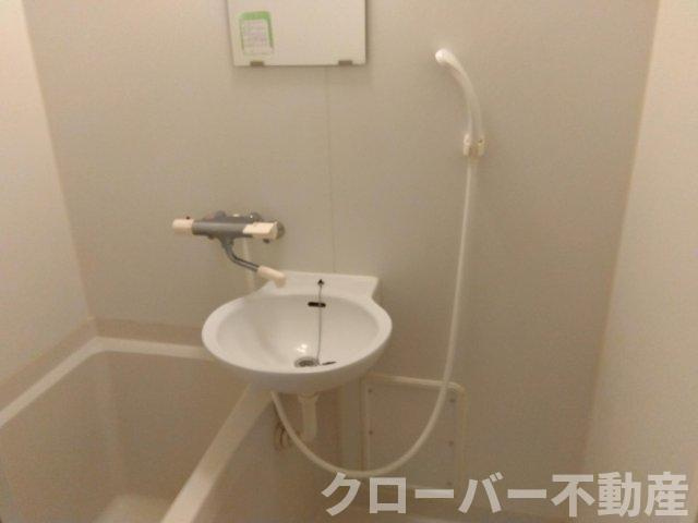 レオパレスフリューゲルの浴室