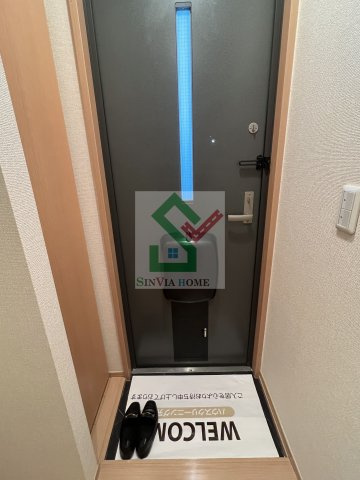 アンフラーゼの玄関