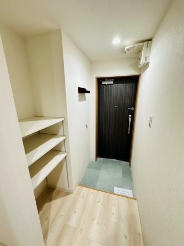【玄関】