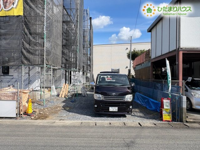 深谷市上柴町　第41期　新築一戸建て　ワイウッドコート　01の駐車場