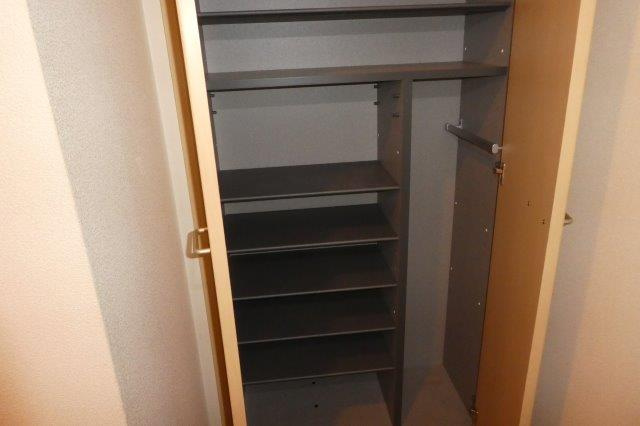 グランディールAの内装|シューズボックス