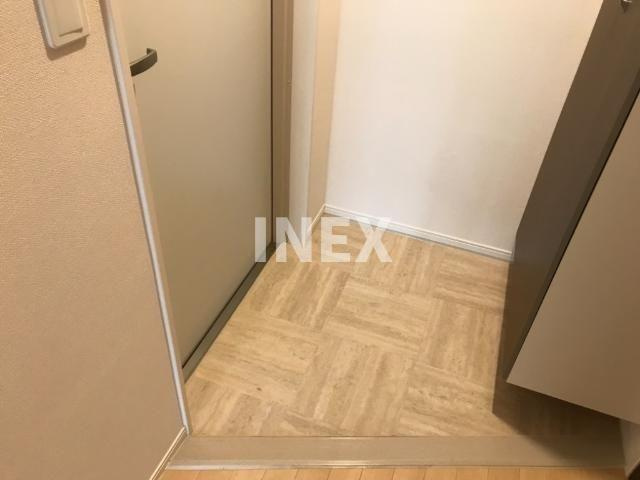 横浜市南区浦舟町３丁目の賃貸マンションの玄関
