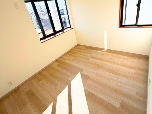 平井町戸建の洋室|                                                  