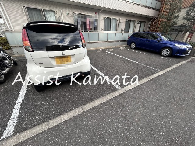 リブリ・ソナーレの駐車場