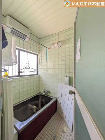 行田市栄町　中古戸建の浴室