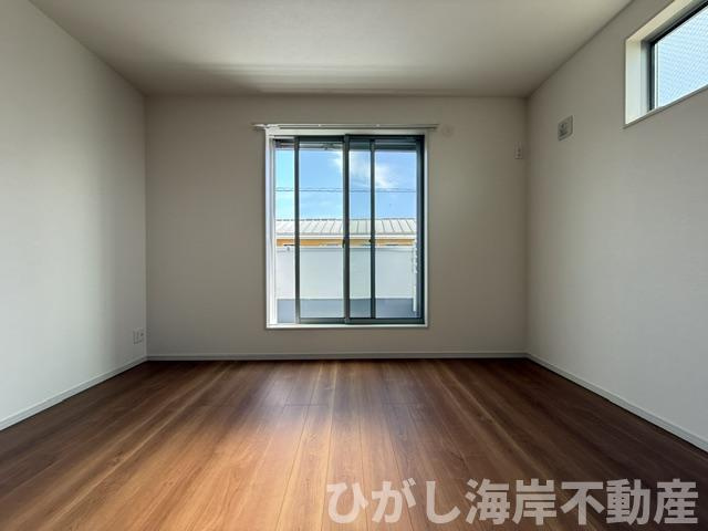 茅ヶ崎市中島　中古戸建の洋室|7.7帖　洋室
