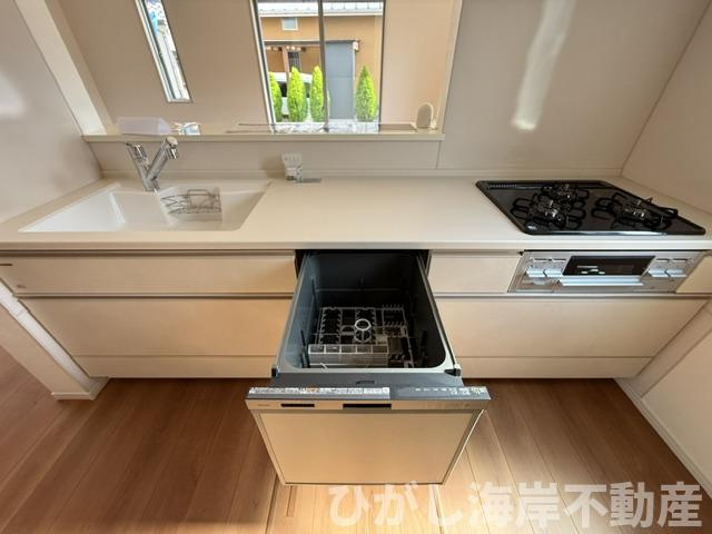 茅ヶ崎市中島　中古戸建のキッチン|食洗器付きシステムキッチン