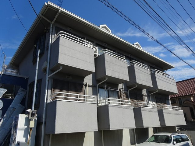 ドミール平町の外観