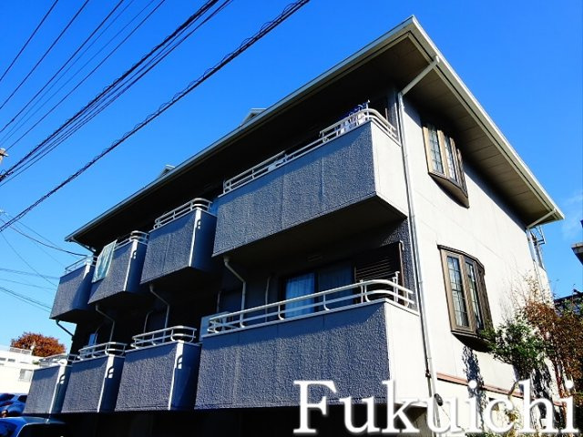 ドミール平町の外観