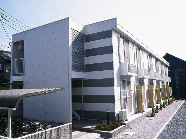 レオパレスリューデスハイムの外観