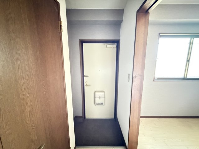 デージーコート相模台の玄関